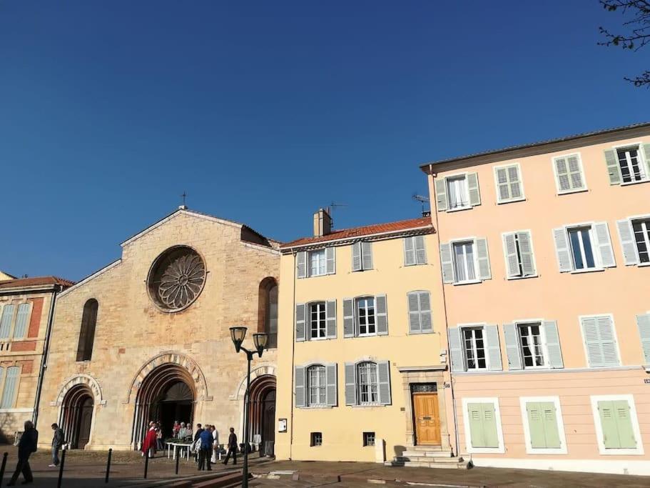 Ferienwohnung Les Jardins Du Luxembourg Hyères Exterior foto