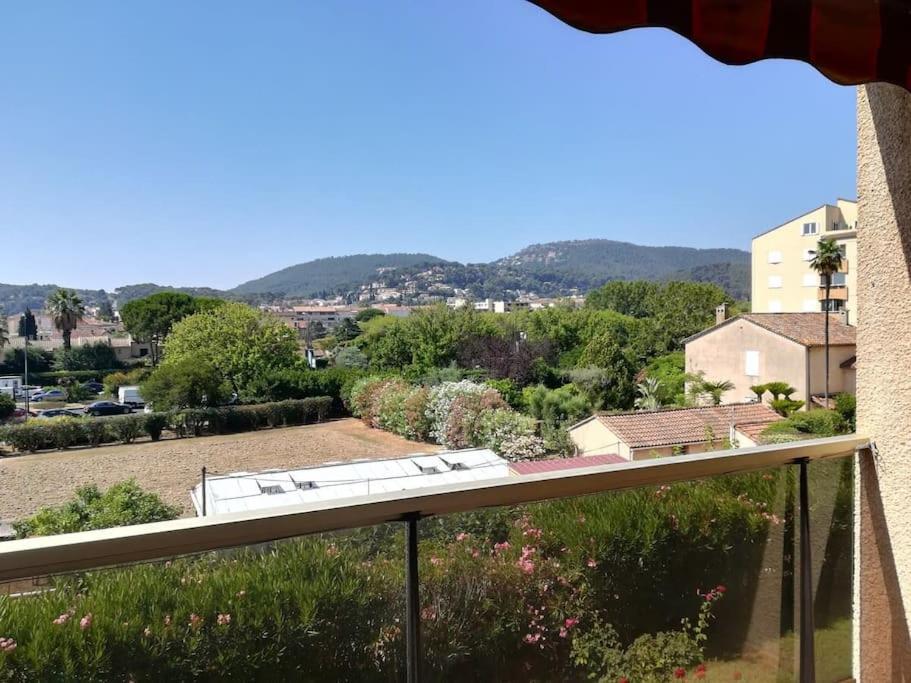 Ferienwohnung Les Jardins Du Luxembourg Hyères Exterior foto